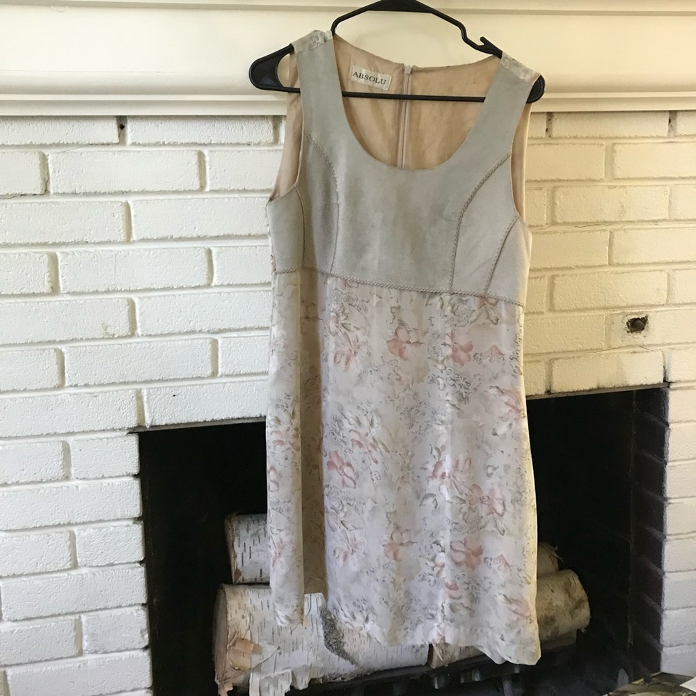 VINTAGE DRESS